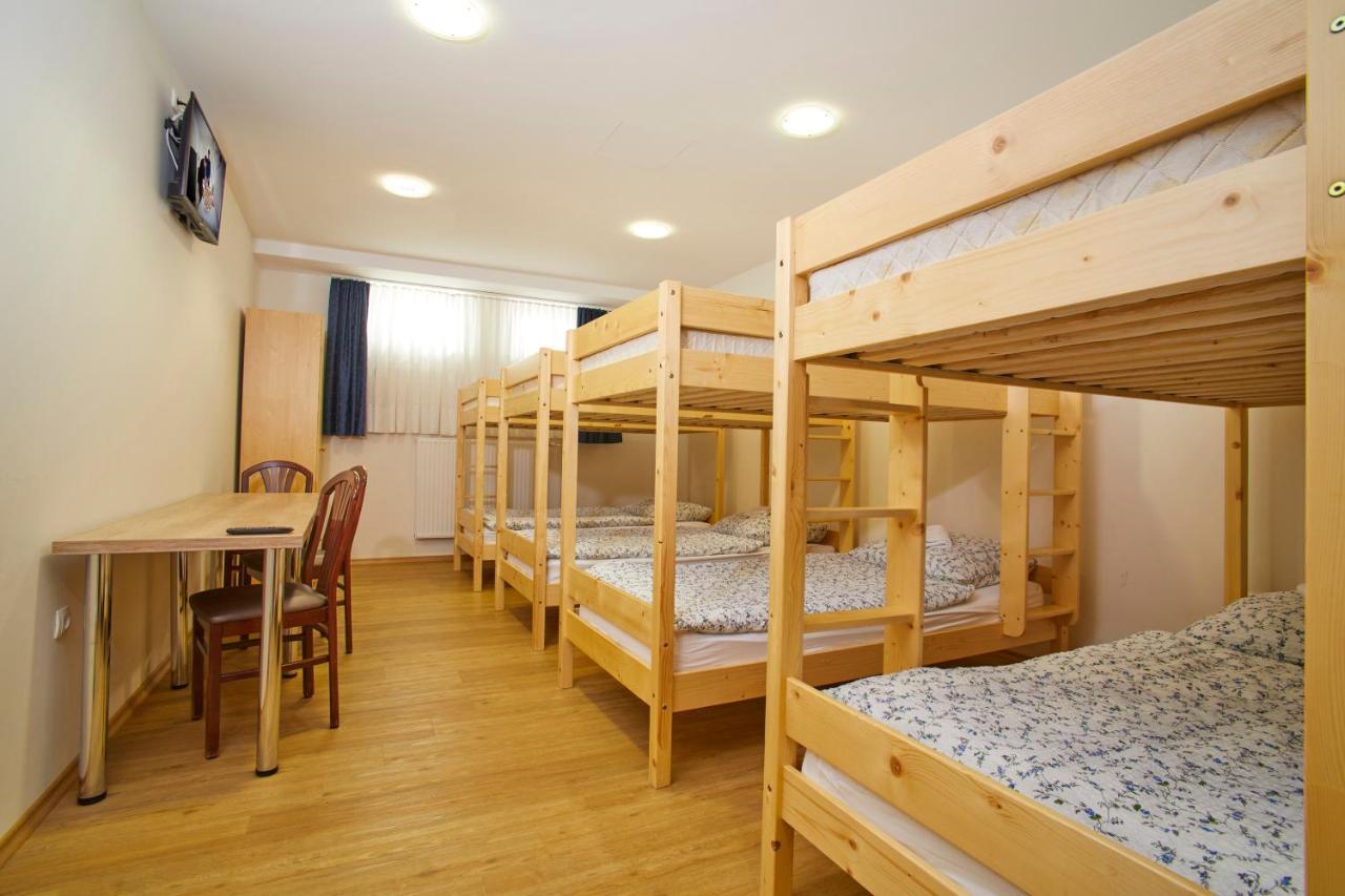 Hostel Delalut Ravne na Koroskem Екстериор снимка